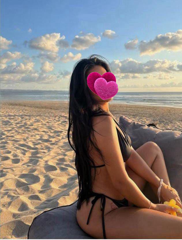 בחורות מקצועניות – בפתח תקווה