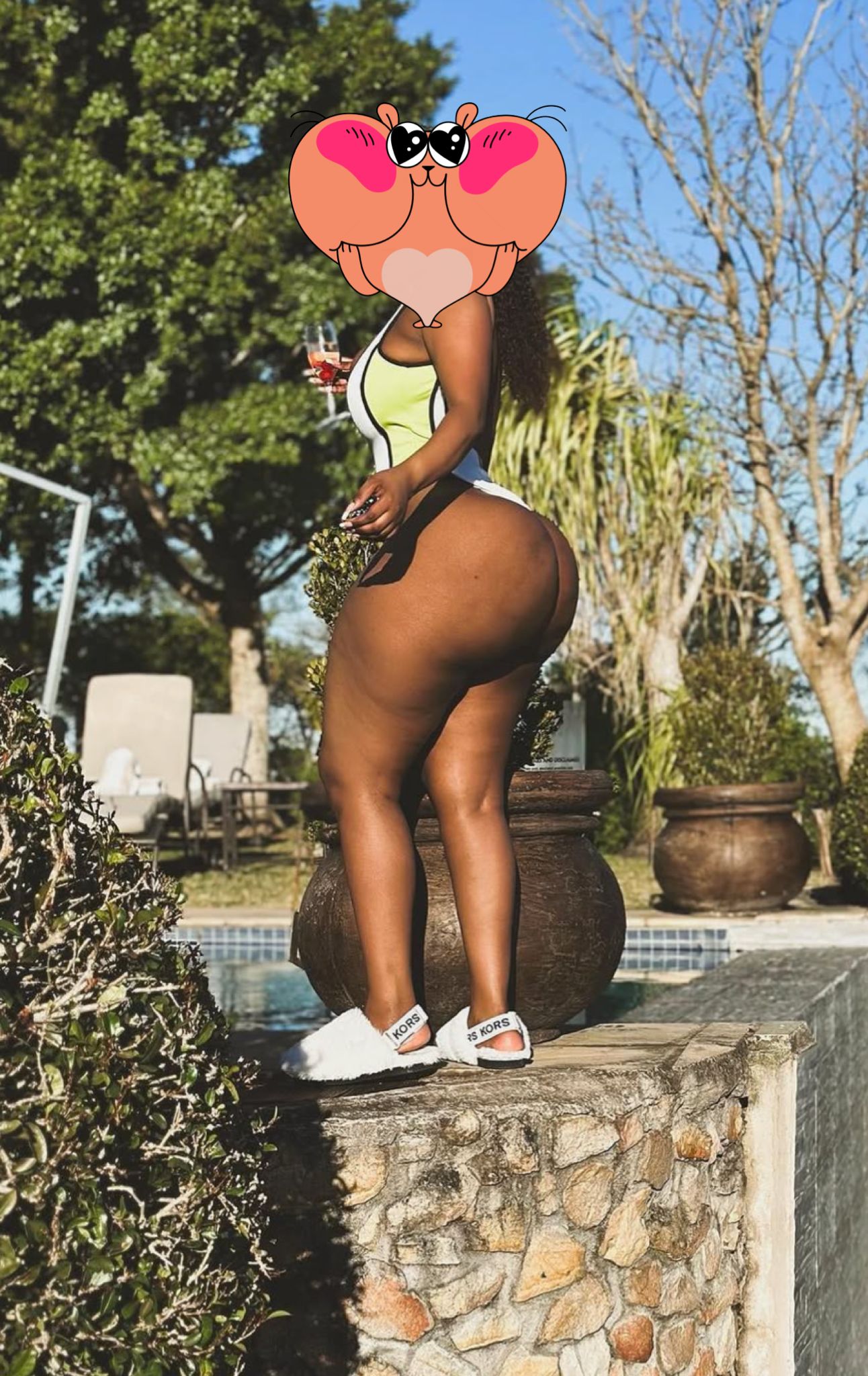 גני חדשה – אפריקאית בת 35 -תל אביב