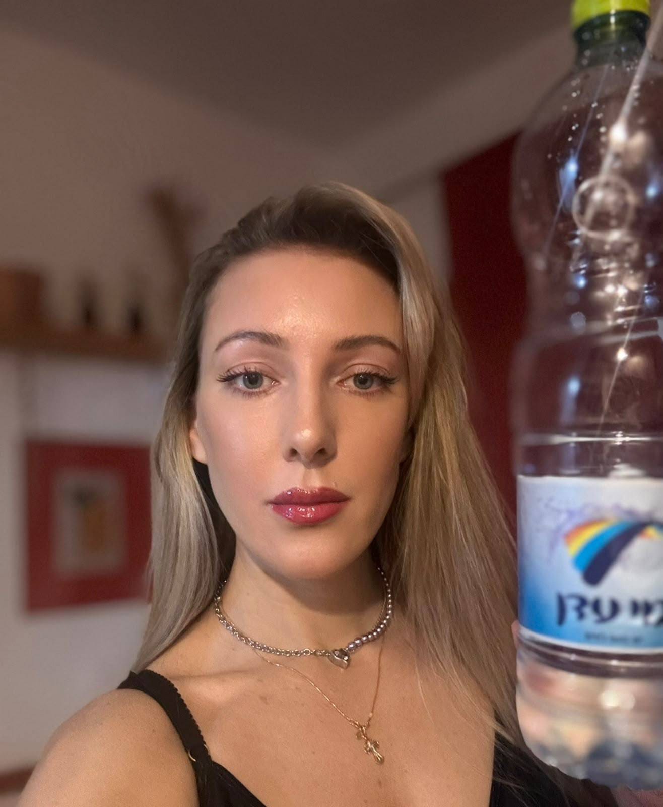 מארחת מרגשת – תל אביב