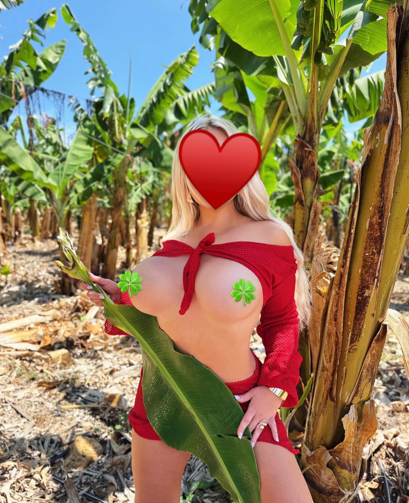 סופיה מסאזיסטית פצצה אמיתית בלונדה-בחיפה