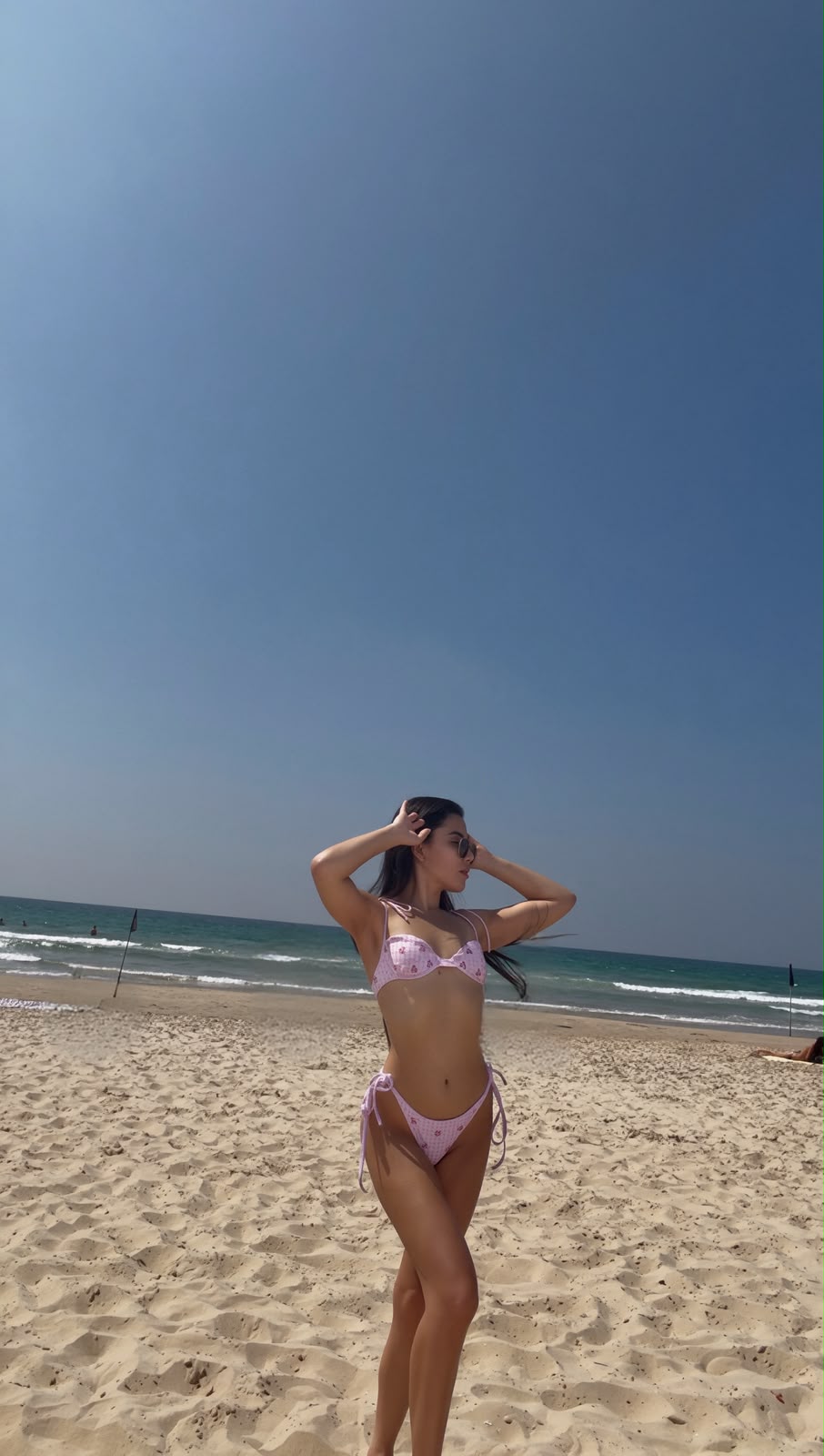 סלנה 22 כוסית על תיירת מברזיל בנתניה